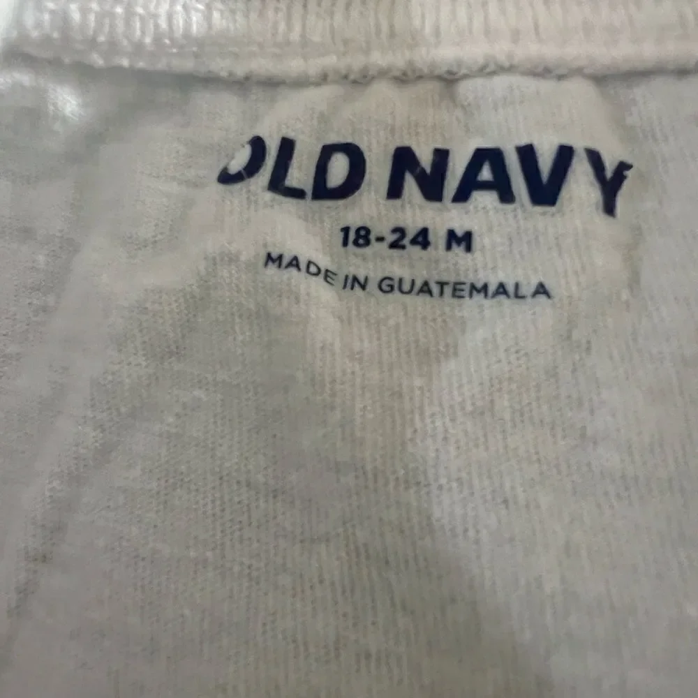Baby girls 18-24 Old Navy t shirt Keep it Wild